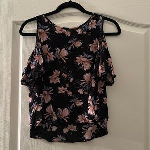 ⭐️Floral dress shirt⭐️